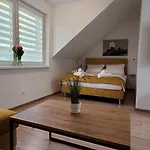 Kolorowe Cieplice - Z Widokiem Na Karkonosze