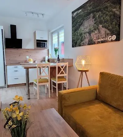 Kolorowe Cieplice - Z Widokiem Na Karkonosze * Jelení Hora