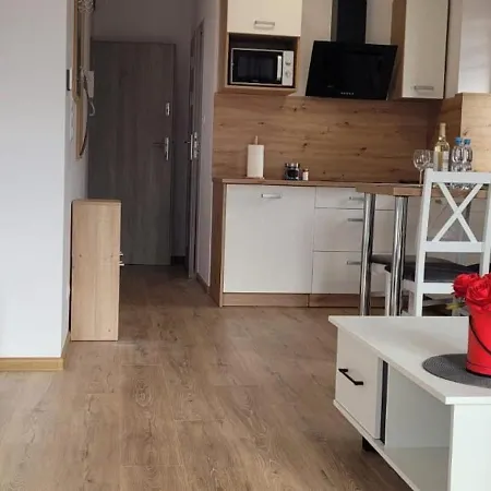 Kolorowe Cieplice - Z Widokiem Na Karkonosze