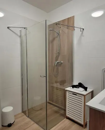 Kolorowe Cieplice - Z Widokiem Na Karkonosze *