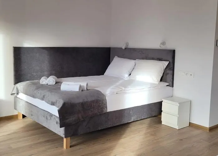 Kolorowe Cieplice - Z Widokiem Na Karkonosze Apartamento Jelenia Góra