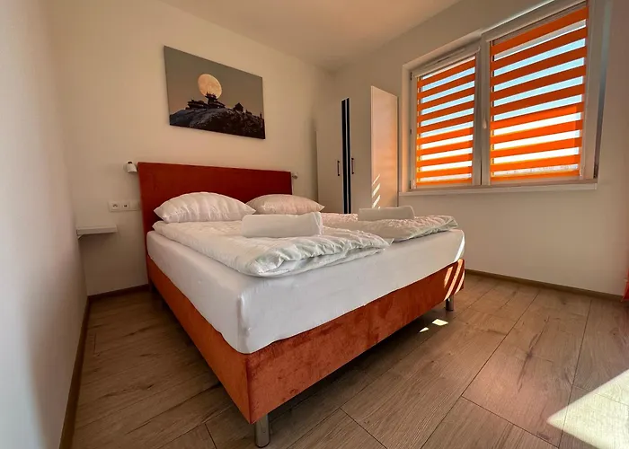 Kolorowe Cieplice - Z Widokiem Na Karkonosze * Jelenia Góra